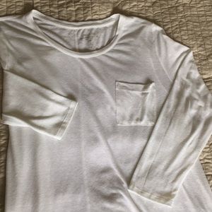 Gap linen blend long sleeve pocket tee